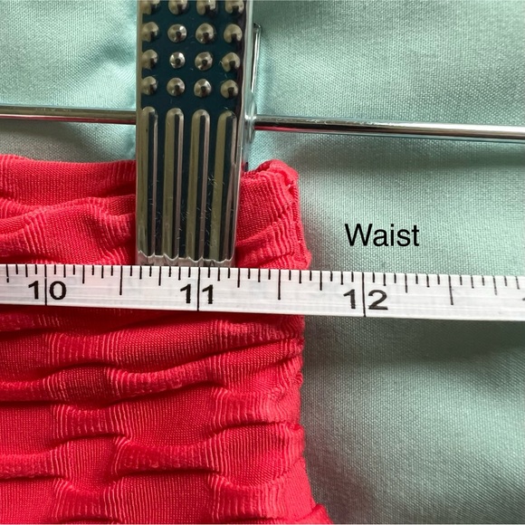 Rue 21 Women’s Pink Cinched Detail Scrunch Butt Leggings - Picture 7 of 9